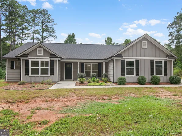 1788 Standing Rock Rd, Senoia, GA 30276