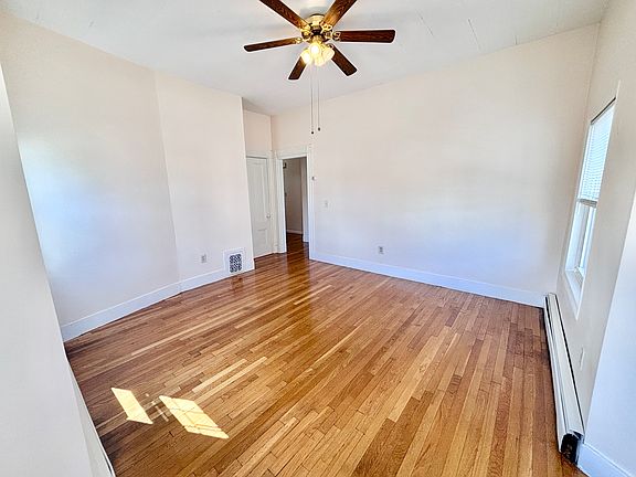 3rd image of 98 Spring St #2