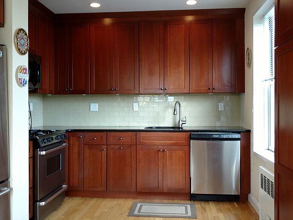 2nd image of 177 E Hartsdale Ave #4T