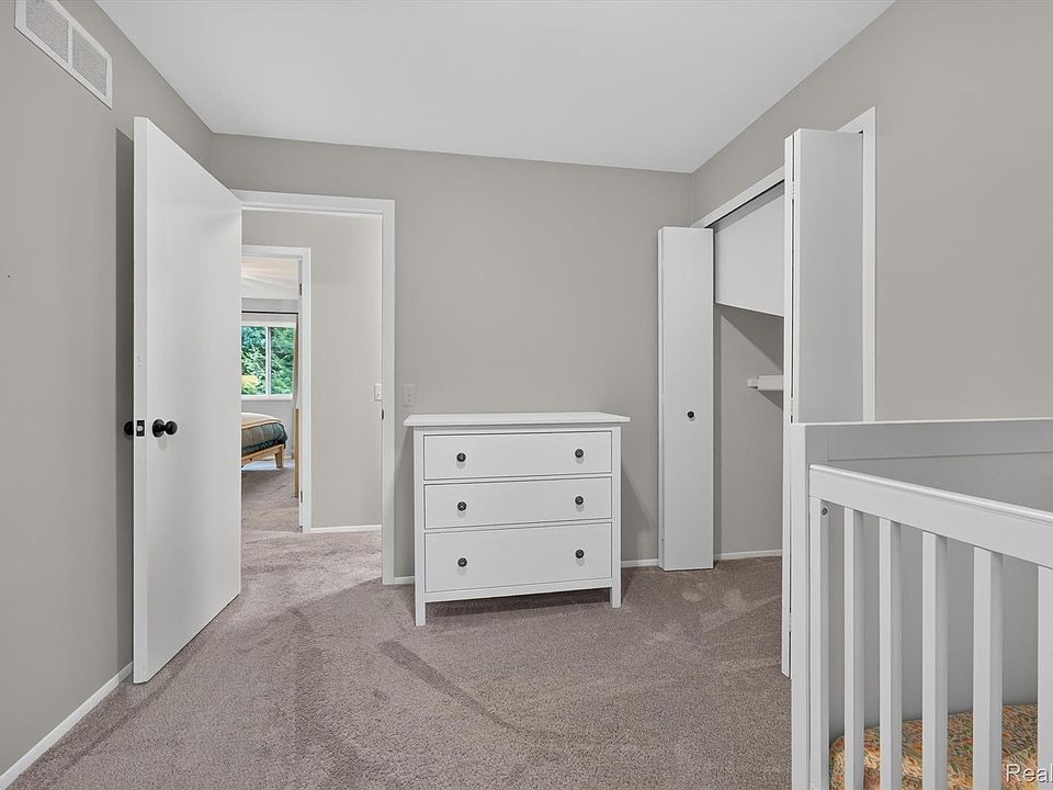 8965 Tartan Dr, photo 26