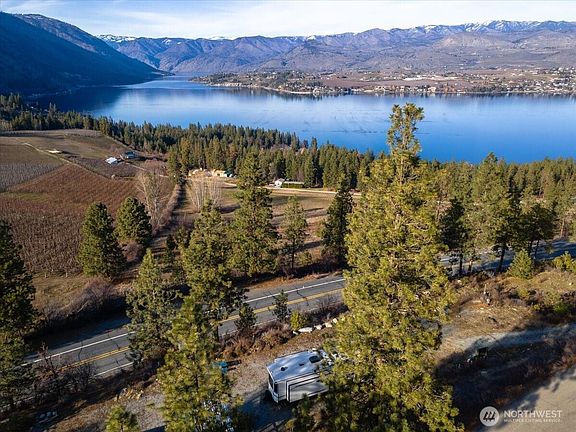 4th image of 990 Upper Ridge Road