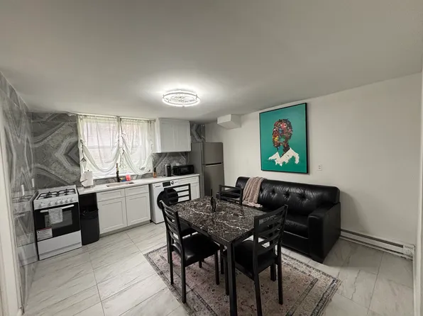 7018 Bergenline Ave, North Bergen, NJ 07047