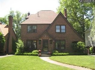 2528 Eaton Rd, University Heights, OH 44118