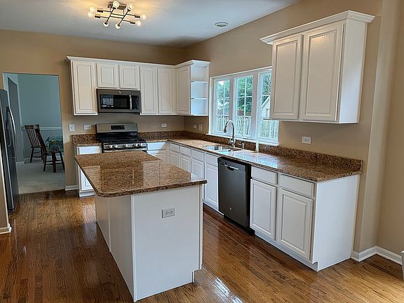 4th image of 13039 S Cathy Ln