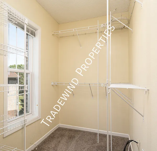 6459 Regency Ln — Photo 17