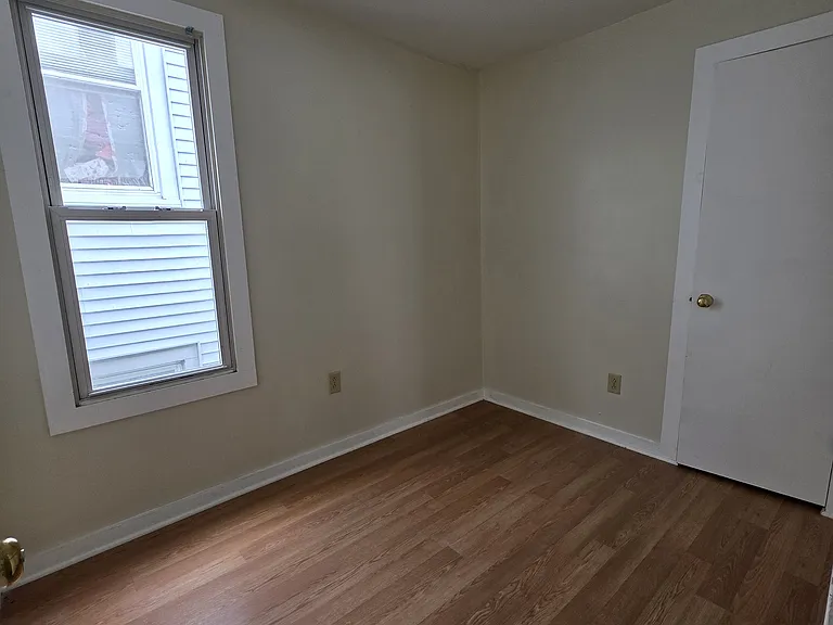 167 Paine St #1 — Photo 8