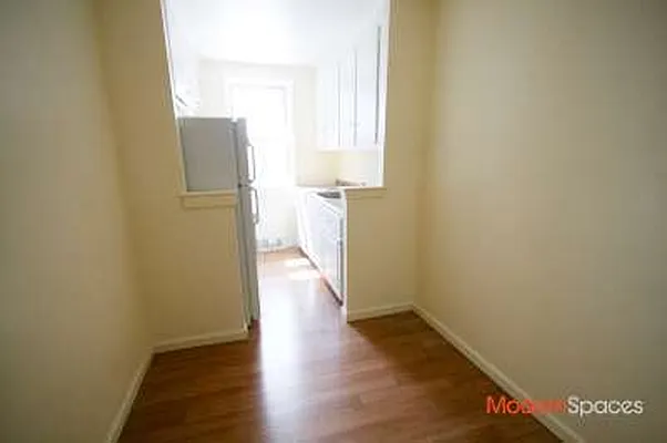 Sold by Modern Spaces | media 10