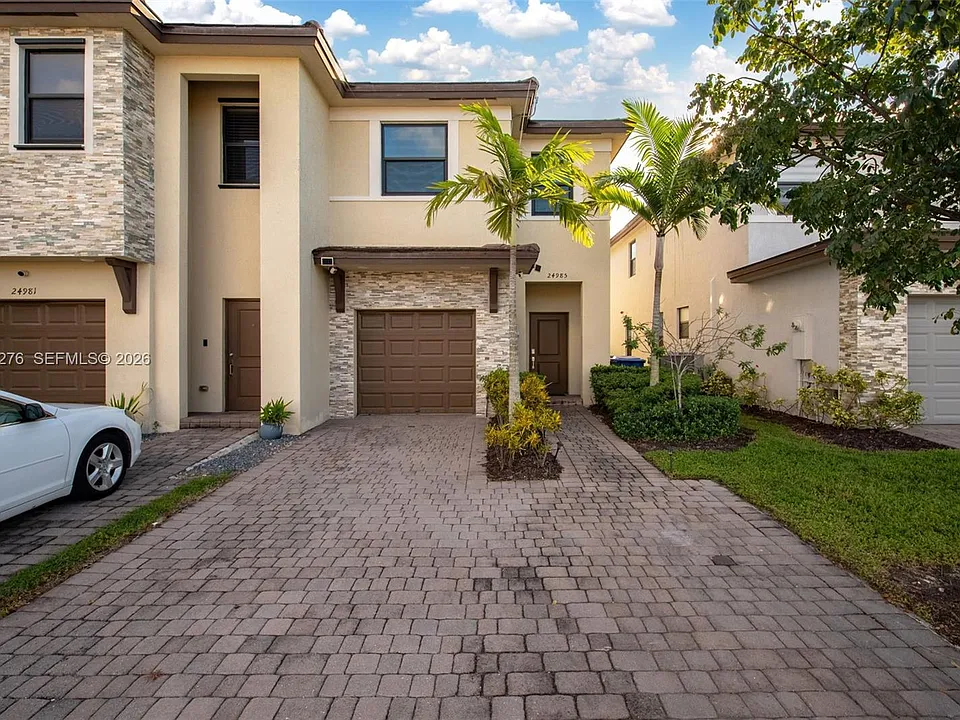 24885 SW 107th Ct