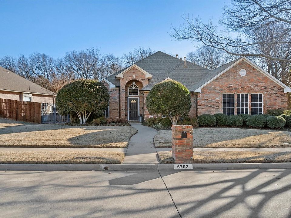 1st image of 6703 Fox Glen Dr