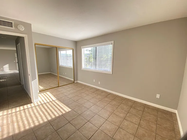 1829 Patricia Ave — Photo 8