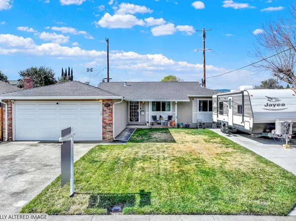 307 Trinity Drive, Vacaville, CA 95687