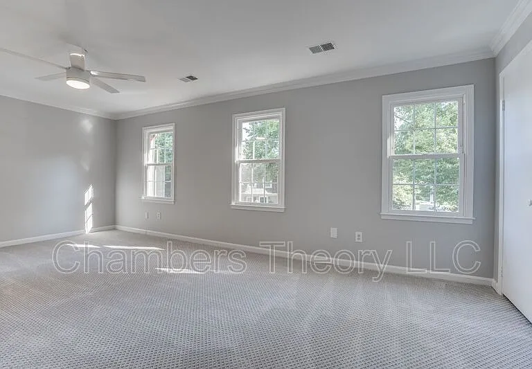 1003 Jennifer Ln — Photo 37