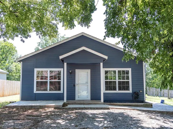 915 E Perkins Ave, Guthrie, OK 73044