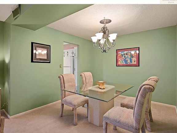 3rd image of 7412 W 102nd Ct