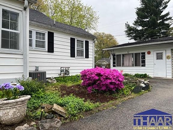4th image of 2705 Hulman St