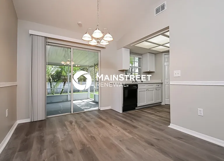 8007 Apache Ln — Photo 3