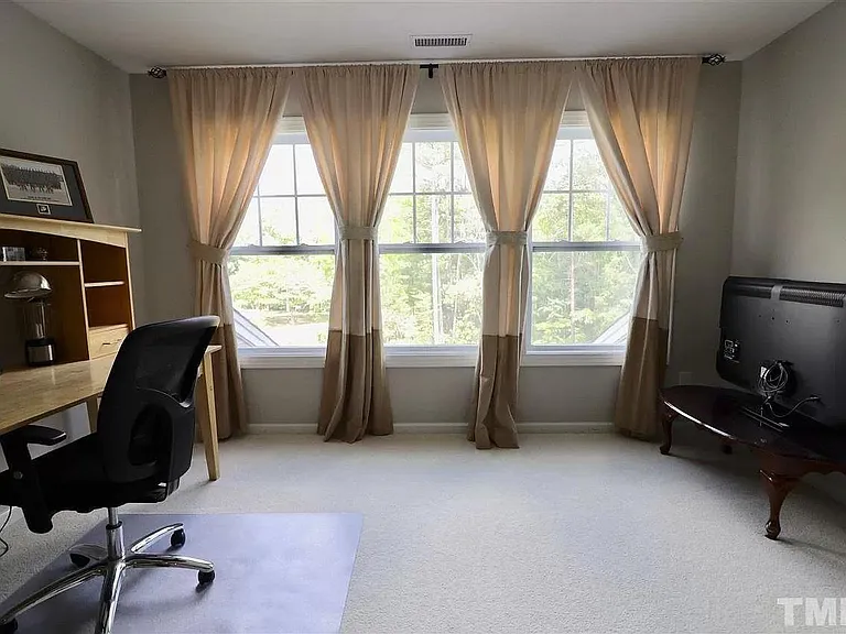 4148 Vallonia Dr — Photo 9