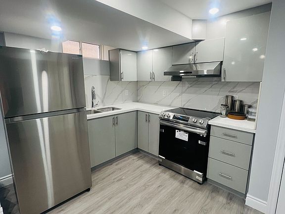 3rd image of 121 Bonnieglen Farm Blvd #Basement