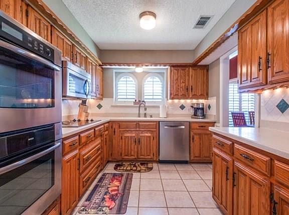 5th image of 4109 McClary Dr