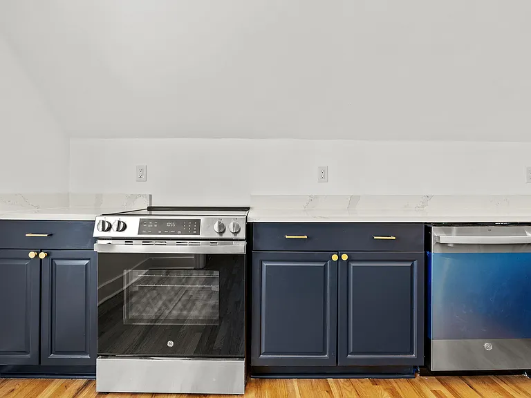 903 Carolyn Ave #B — Photo 9