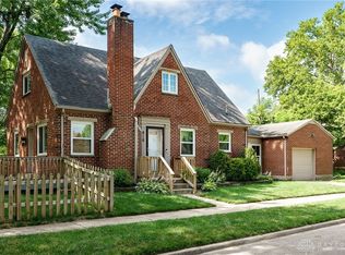 816 Gainsborough Rd, Dayton, OH 45419