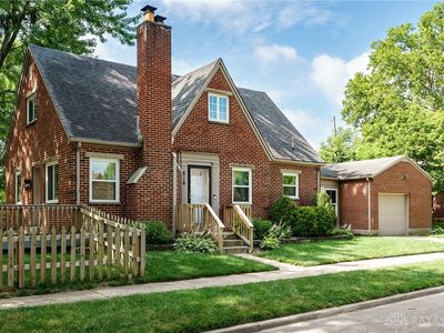 816 Gainsborough Rd, Dayton, OH, 45419