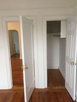 Rented by Metroline Realty | media 31