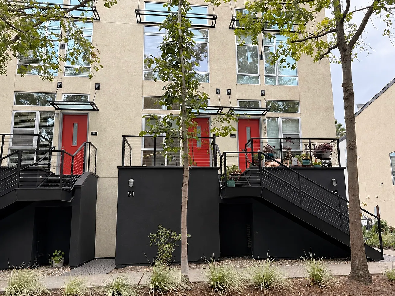 2 bed, 1144 sqft, $3,900 — Photo 1