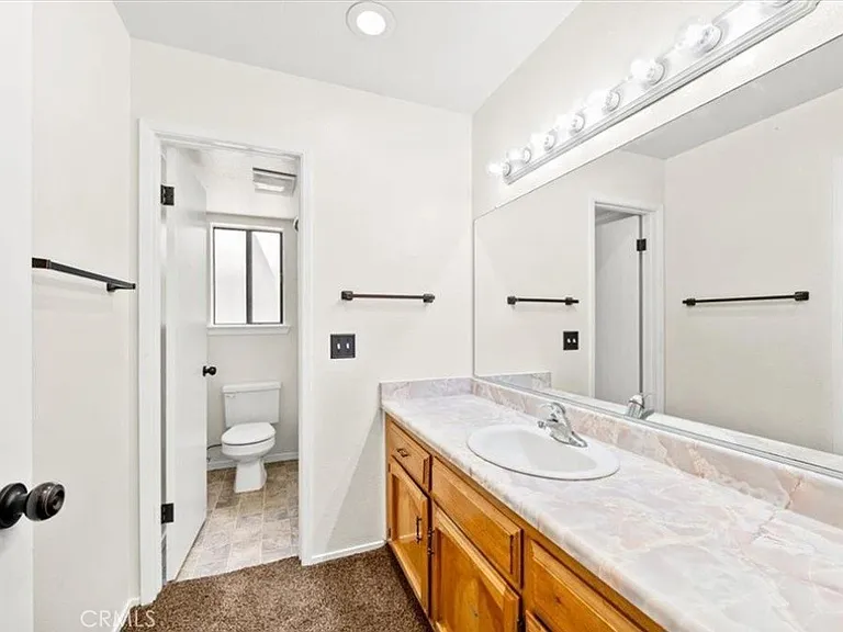 1060 Baden Ave — Photo 7