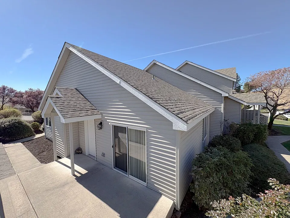 5620-5622 N Hills Dr #5624