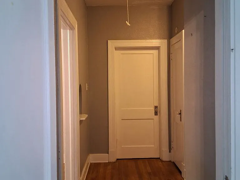 516 Hartfield St — Photo 6