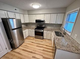 2102 Queen Annes Ct, Carrollton, VA 23314