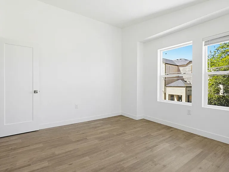 1017 Riverine Ave #200 — Photo 12