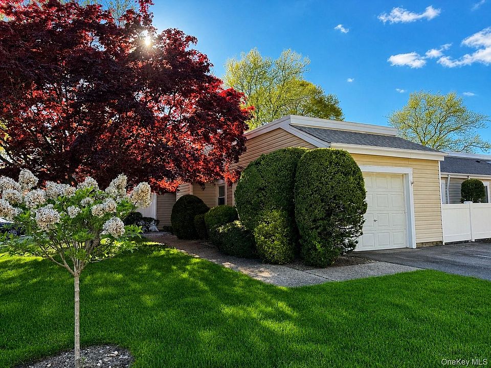 1st image of 607 Cabot Court
