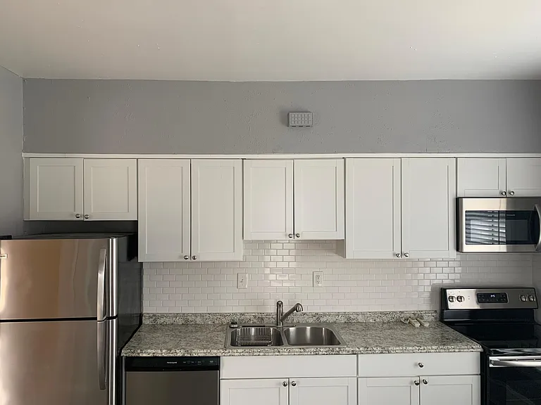 2570 Hawks Rd #1 — Photo 7