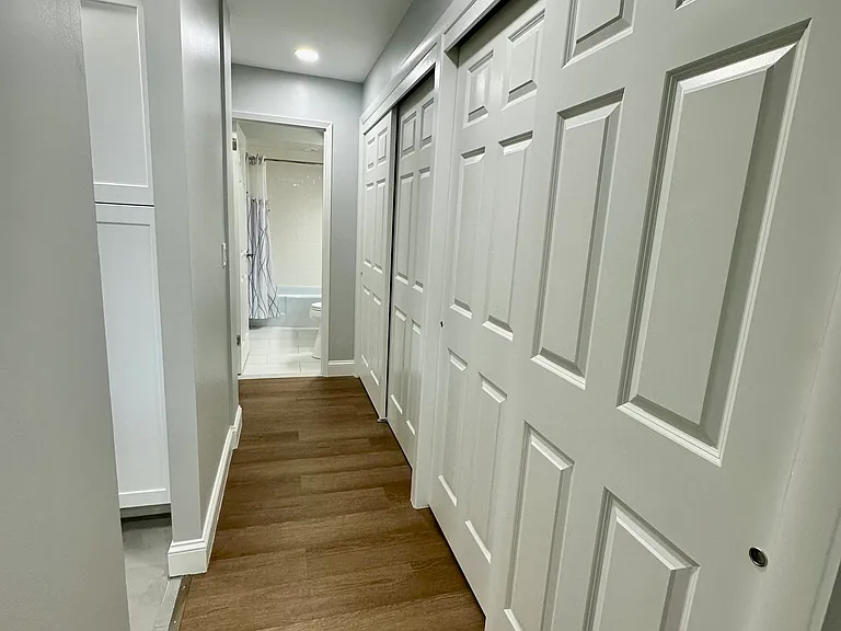 887 Farmington Ave #2I — Photo 13