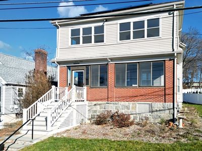 90 Cass St FLOOR 2, West Roxbury, MA, 02132