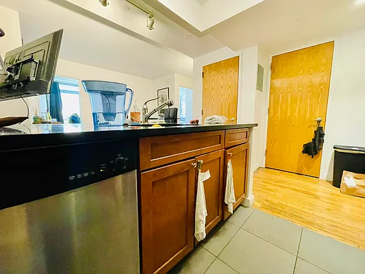 Rented by Metropolitan Property Group | media 30