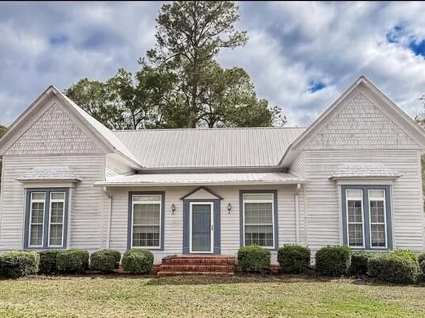 211 Railroad Street, Garfield, GA