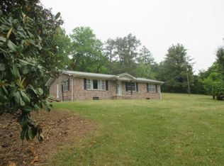 3933 Campbellsville Rd, Pulaski, TN 38478