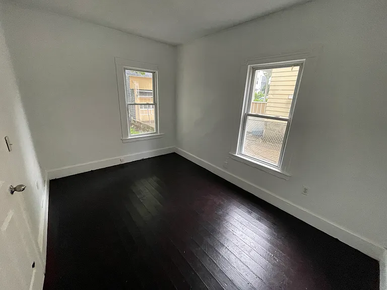 147 Willow St #1A — Photo 8