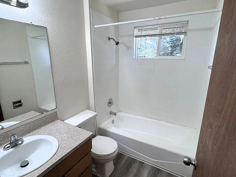 740-760 SE Cedar St #746-05 — Photo 9