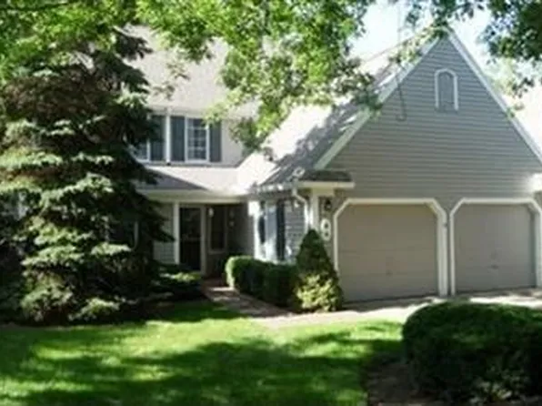 60 Pheasant Run Dr #60E, Chagrin Falls, OH 44022