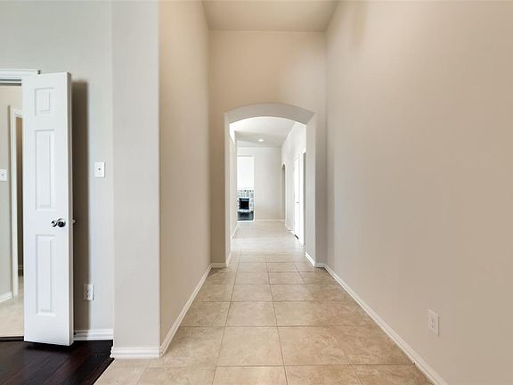 5th image of 2623 Calmwood Dr