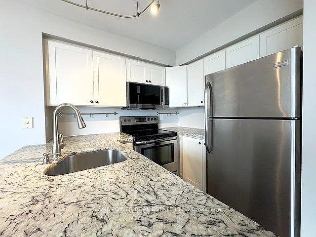 28 Harrison Garden Blvd #2005 — Photo 12