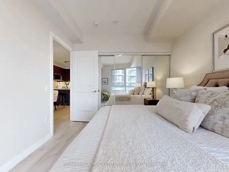 35 Watergarden Dr #615 — Photo 24