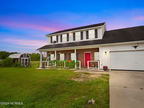 105 Hardin Drive, Maysville, NC 28555