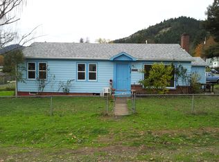 1238 NE Douglas Ave, Myrtle Creek, OR 97457