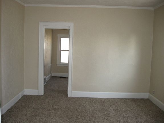 4th image of 1115 Blaisdell St #1