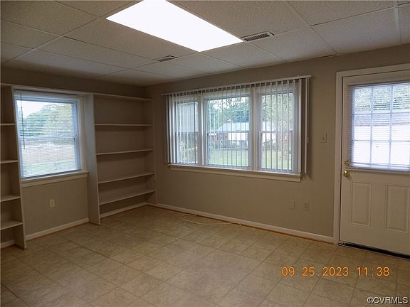 5th image of 500 Pulaski Ave